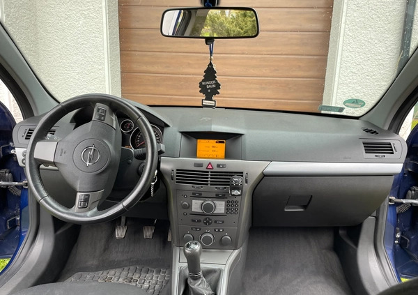 Opel Astra cena 9000 przebieg: 285000, rok produkcji 2006 z Wołczyn małe 79